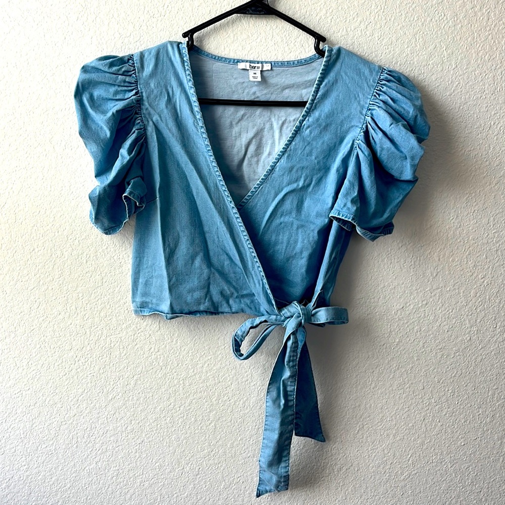 Lizard Thicket - Unique denim tie crop